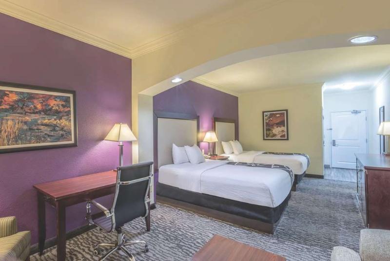 La Quinta Inn & Suites By Wyndham Loveland Estes Park Лъвленд Екстериор снимка