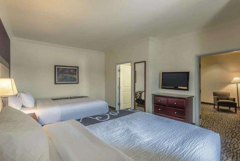 La Quinta Inn & Suites By Wyndham Loveland Estes Park Лъвленд Екстериор снимка